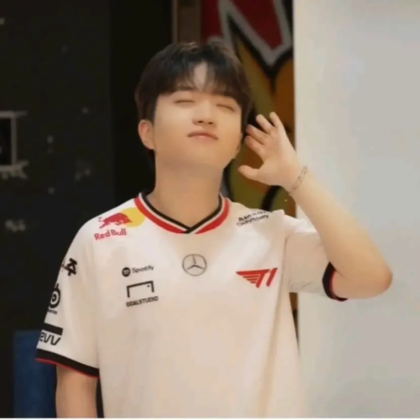 Đội trưởng chuyên trị cứng đầu [Esports]