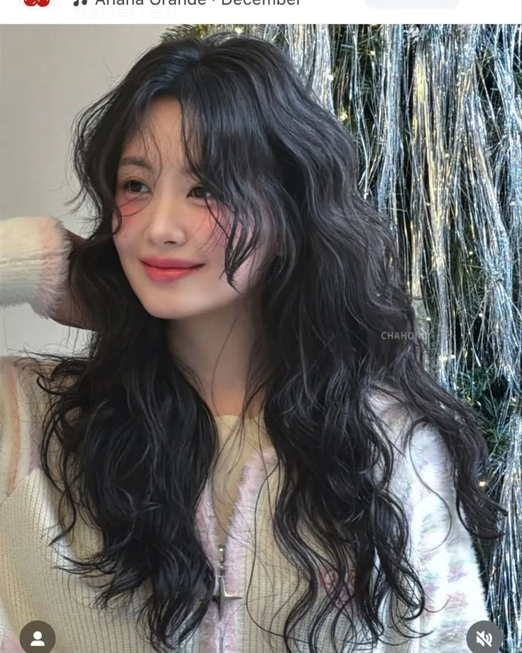 Bìa truyện Tôi Không Phải Là Cô Ấy