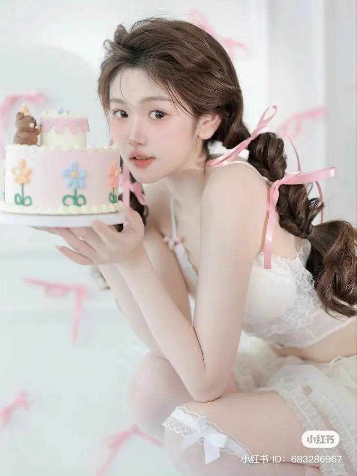 Bìa truyện Tỏ Tình Bất Ngờ