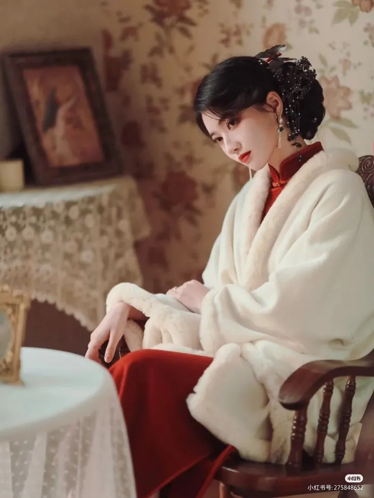ANH TA CHỈ LÀ HẠT BỤI