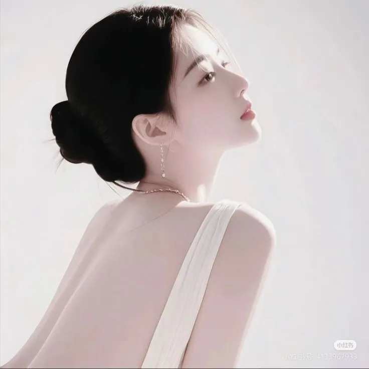 Khắc Ghi Dáng Hình